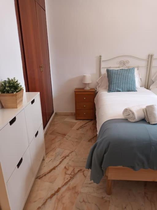 Apartamento Puerta Real セビリア エクステリア 写真